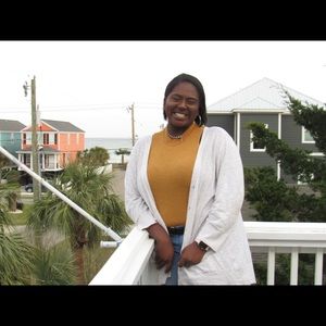 Meet your Posher, Janevelyn